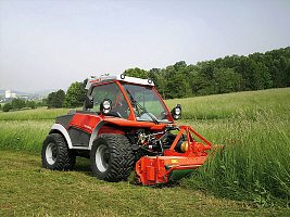 NÁKUP svahové sekačky pro Sdružení Neratov